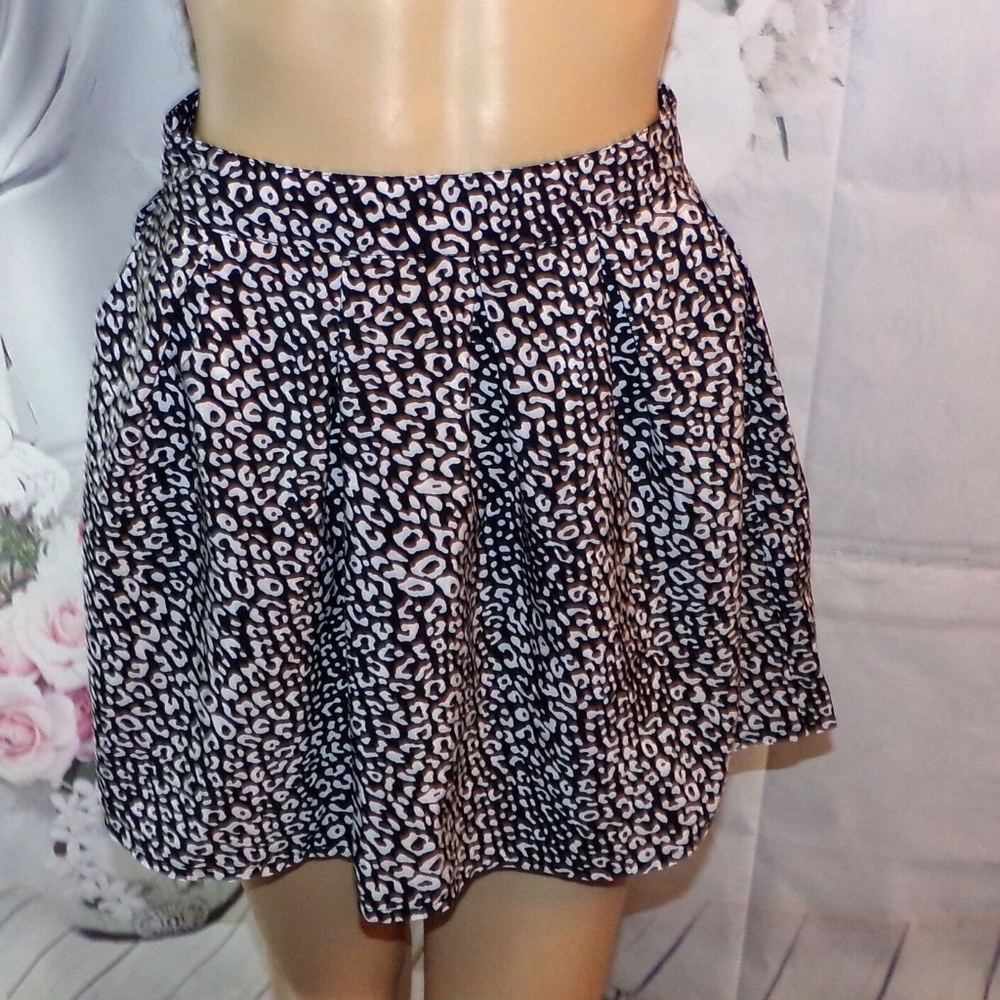 Aeropostale Mini Skirt Black and White